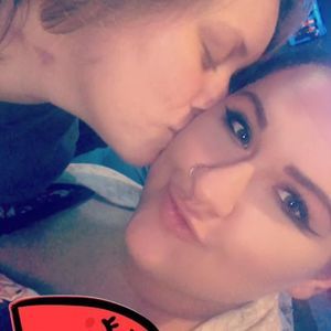 Meet your Posher, Adrienne